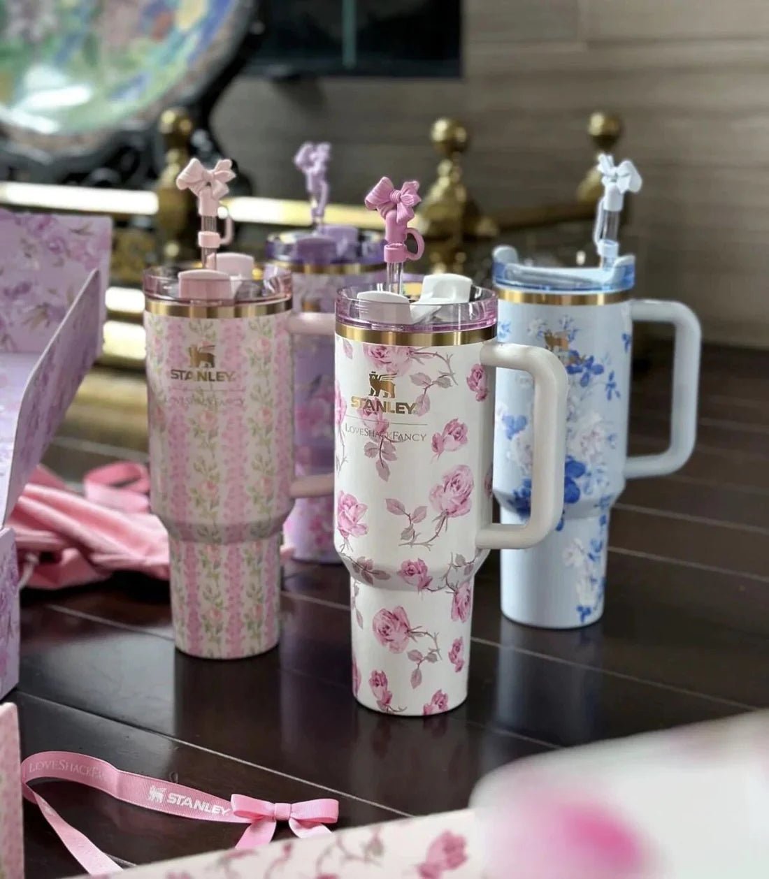 Stainless Steel Flower Tumbler - Floral Design, Durable & Stylish (1.18L)Flexora Gadgets